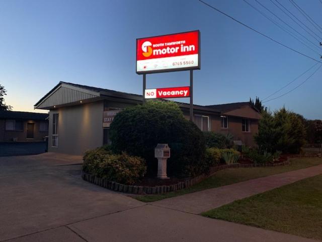 South Tamworth Motor Inn ภายนอก รูปภาพ