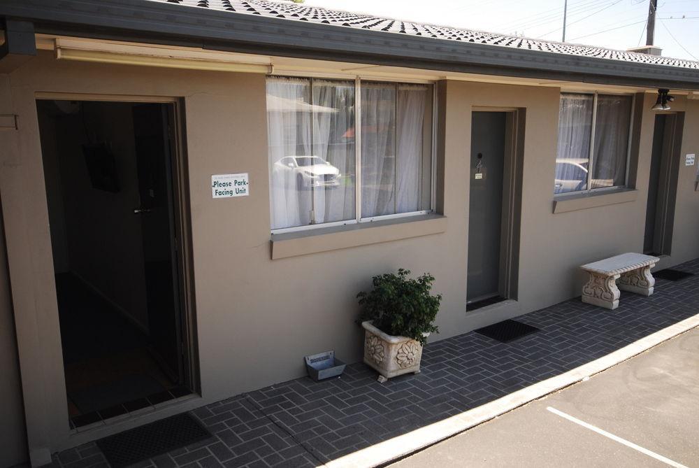 South Tamworth Motor Inn ภายนอก รูปภาพ