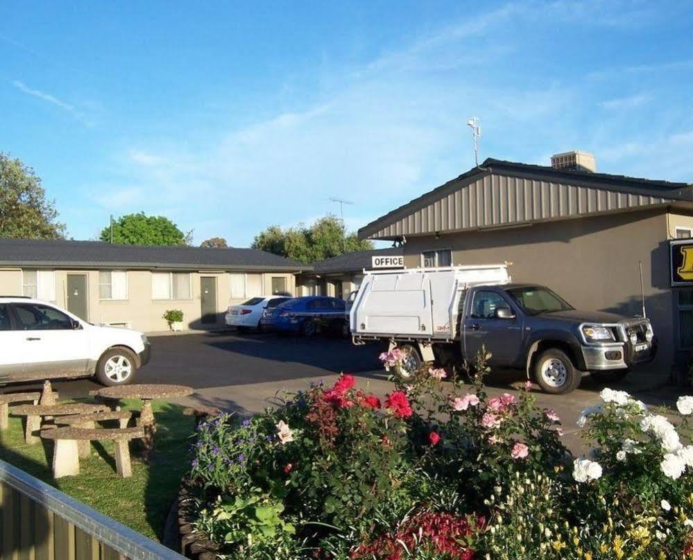 South Tamworth Motor Inn ภายนอก รูปภาพ